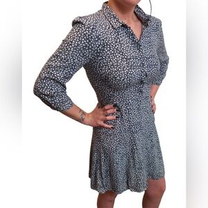 Blue & White Floral Mini Dress Long Sleeve Button Down Size 6 Prairie, Cottage